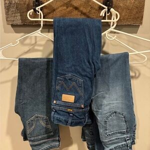 Blue Denim Jeans Hollister, Wrangler, Ridge Cut